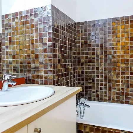 Le Pramouny-2 By Interhome